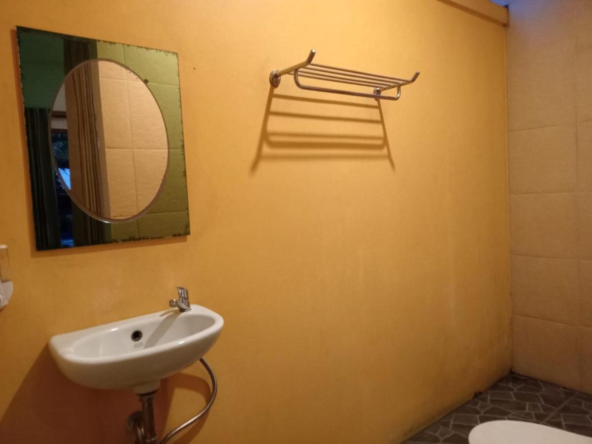 Yellow Bridge Guest House Nusa Lembongan  Exterior photo